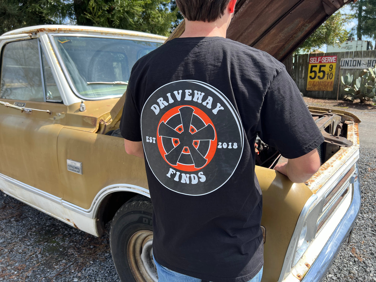 Driveway Finds Logo T-Shirt, Hoodie, or Long Sleeve